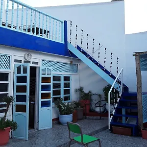 2* Hostal White And Blue